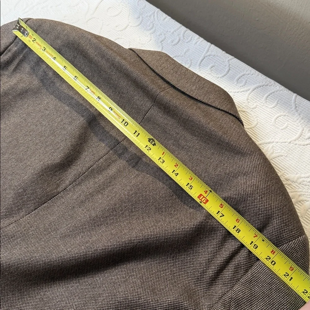 Armani Collezioni Silk Cashmere Blazer. 46L